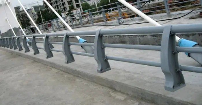 鋁合金橋梁防撞護(hù)欄